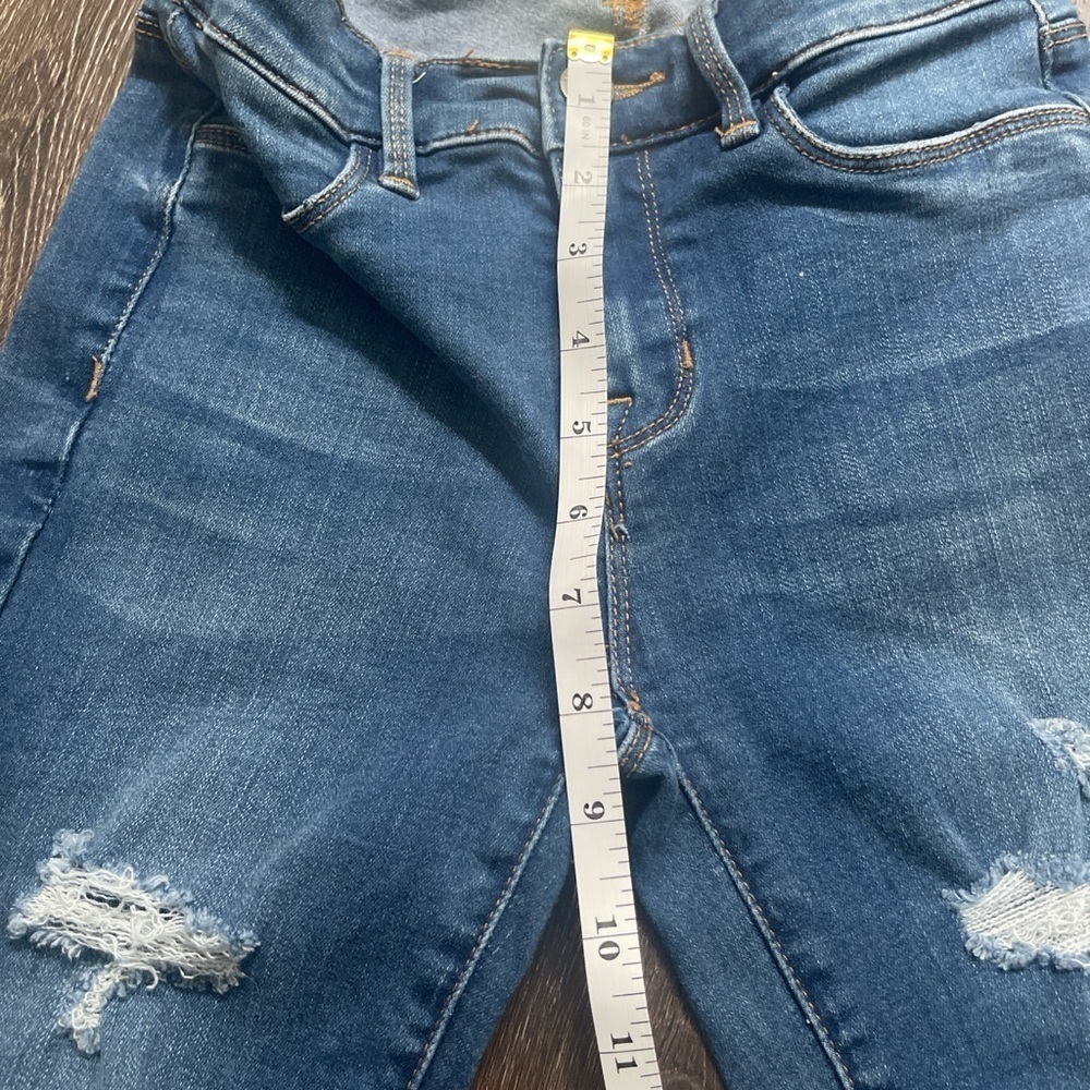 Kendall & Kylie Skinny Jeans - Picture 5 of 6